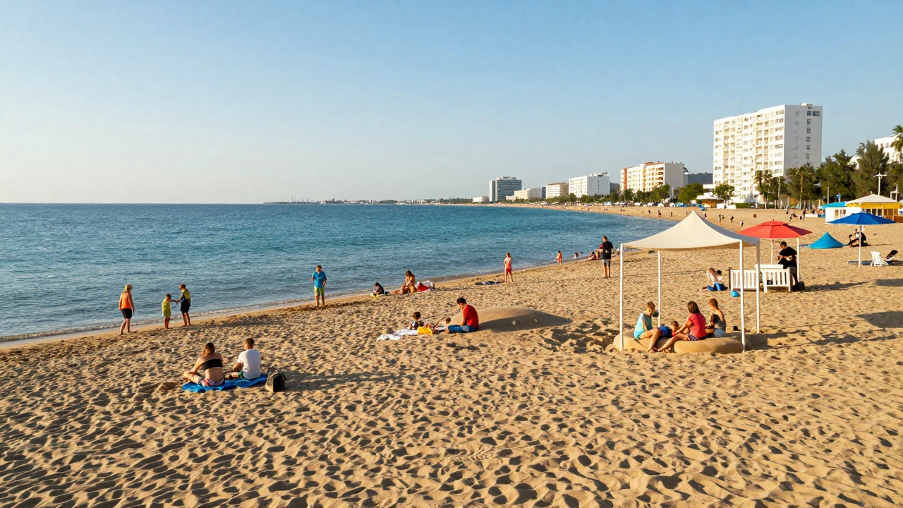 Куда поехать отдыхать летом 2024 без загранпаспорта: лучшие курорты России